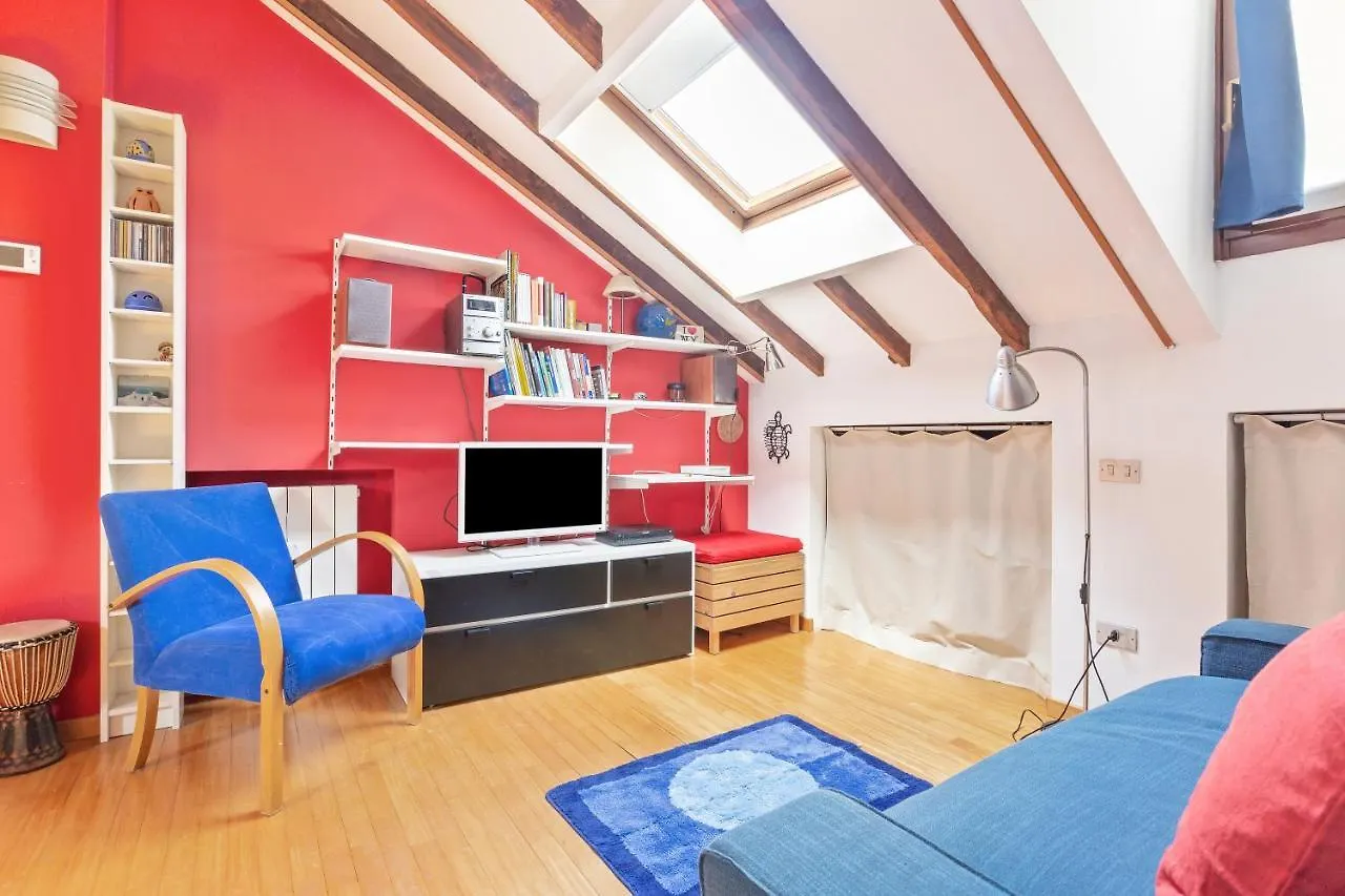 Piazza Risorgimento Cosy Studio Милан Апартаменты