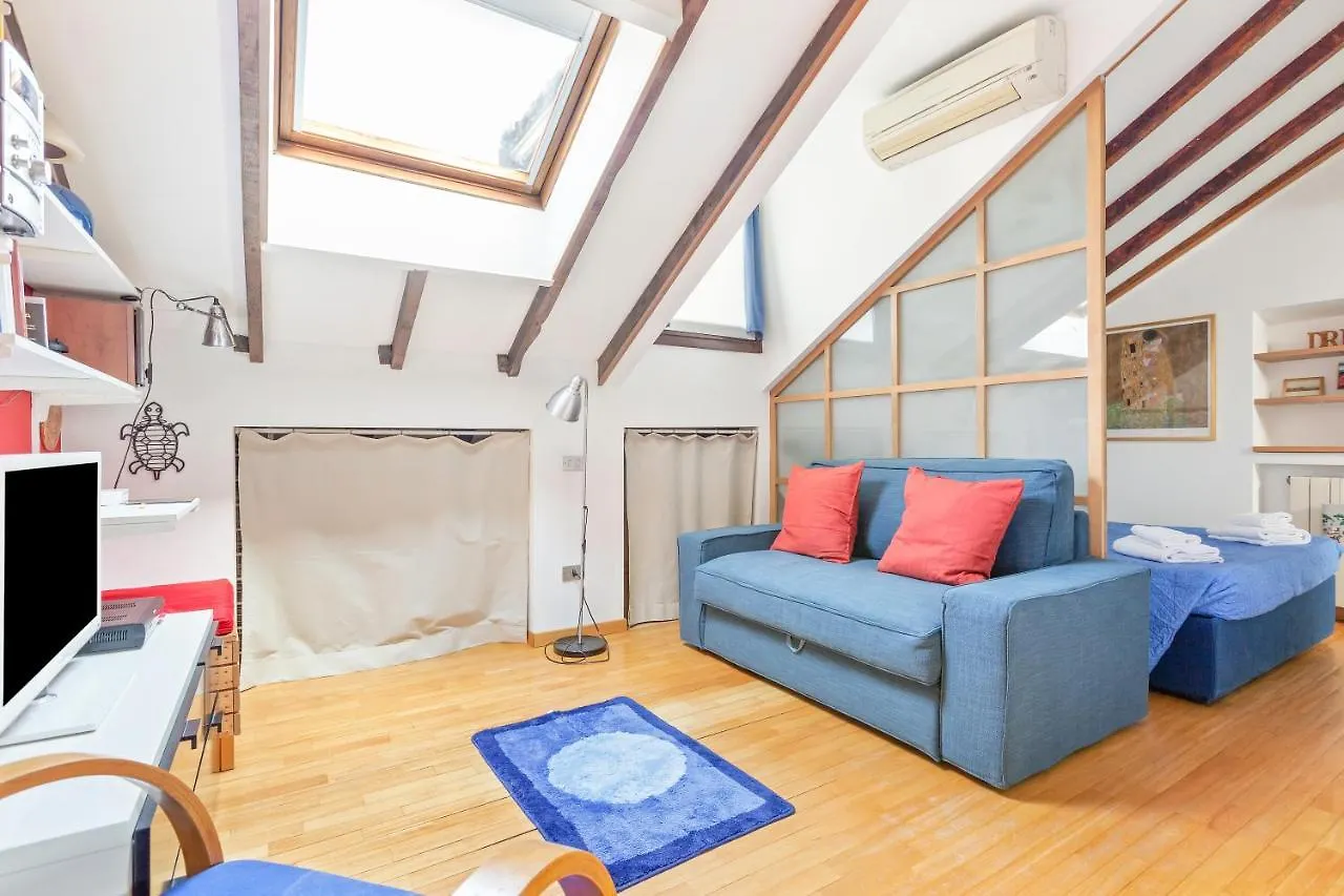 Piazza Risorgimento Cosy Studio Milan